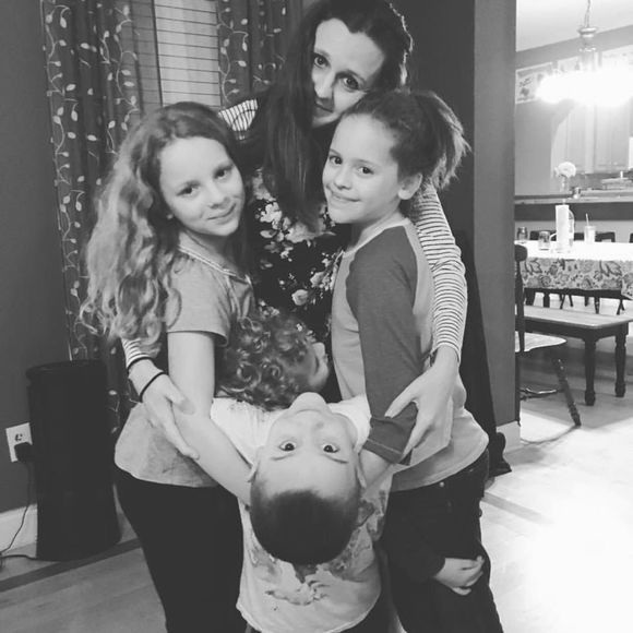 Meet your Posher, Brooke - Picture 1 of 1